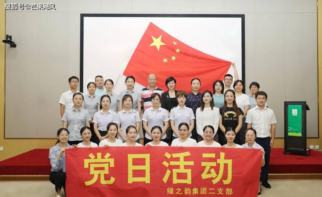 探索迪士尼坚持翻包检查,这种做法你能接受吗?的精彩世界!